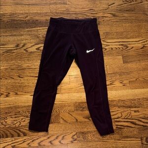 Nike Women’s Cropped Dark Purple Leggings